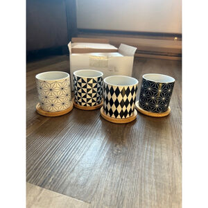 4 Pack Unbranded Mini Flower Pot Black & White geometric